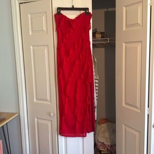 Maxi Ruffle Red Brand New ! Gorgeous !🍒🍷